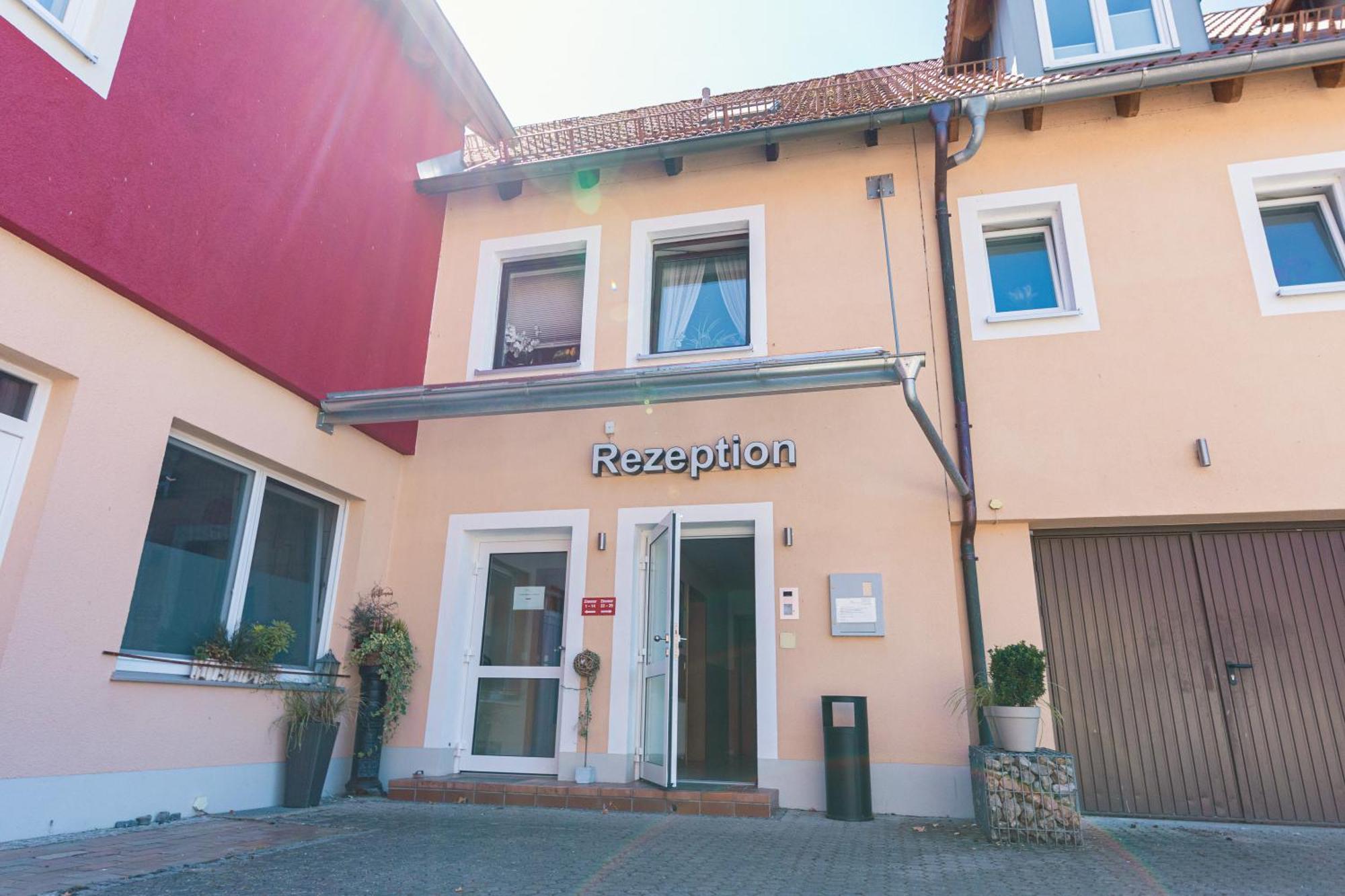 Fruehstueckspension Spitzauer Nittendorf ภายนอก รูปภาพ